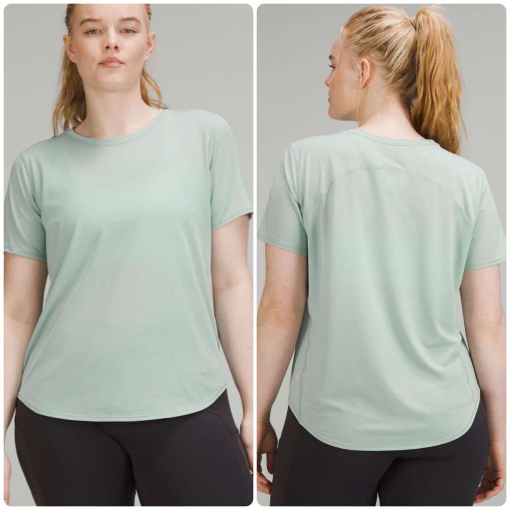 EUC Lululemon High Neck Running and Training T-Shirt in Silver Blue Womens sz 4